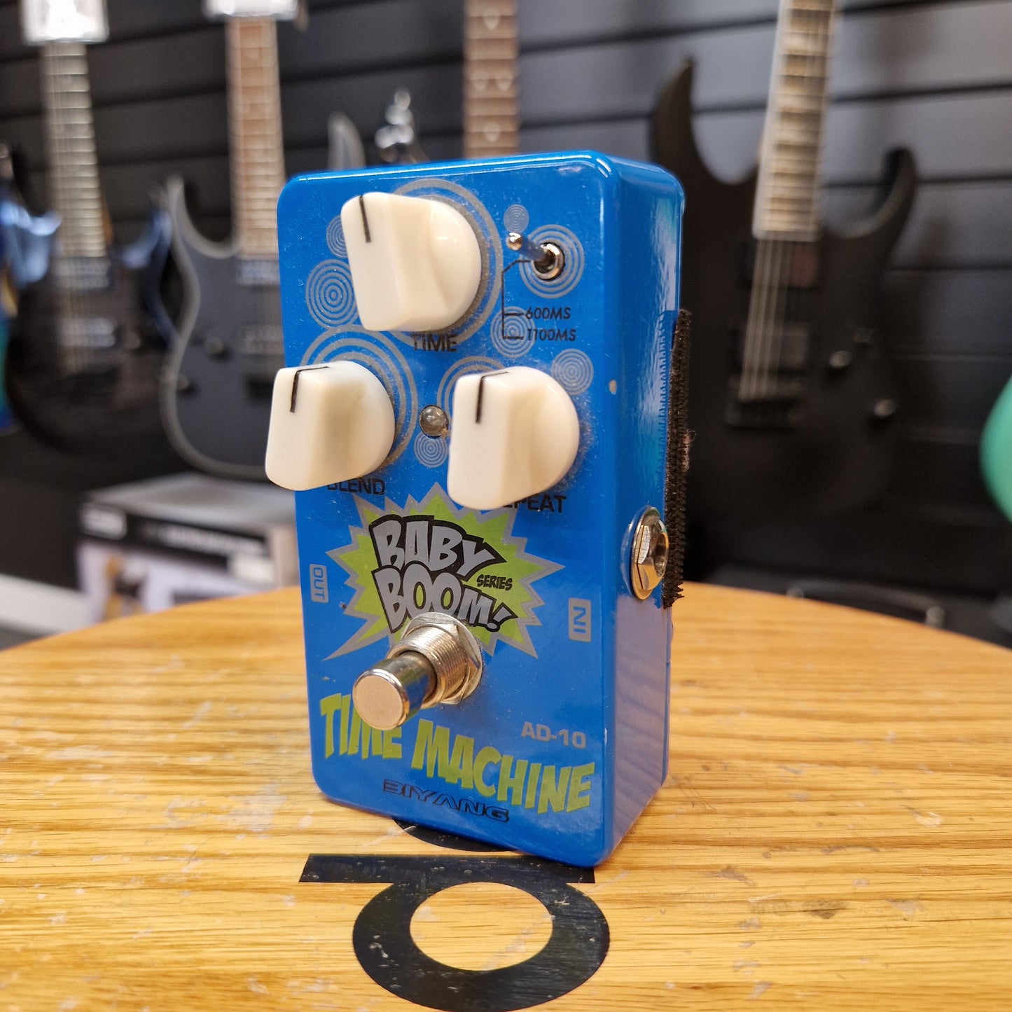 Pre-Owned Biyang AD-10 Time Machine Analog Delay Pedal w/ Box