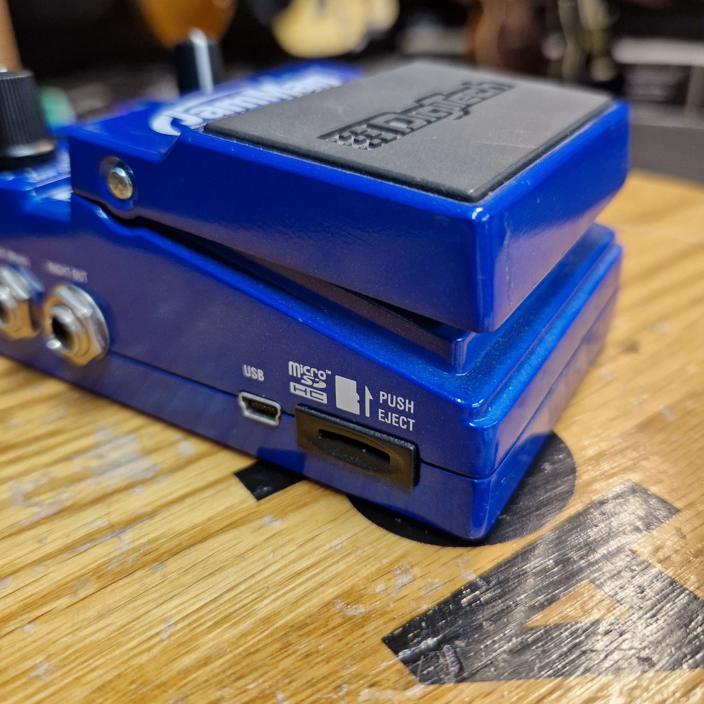Pre-Owned DigiTech JamMan Solo XT Stereo Looper / Phrase Sampler Pedal