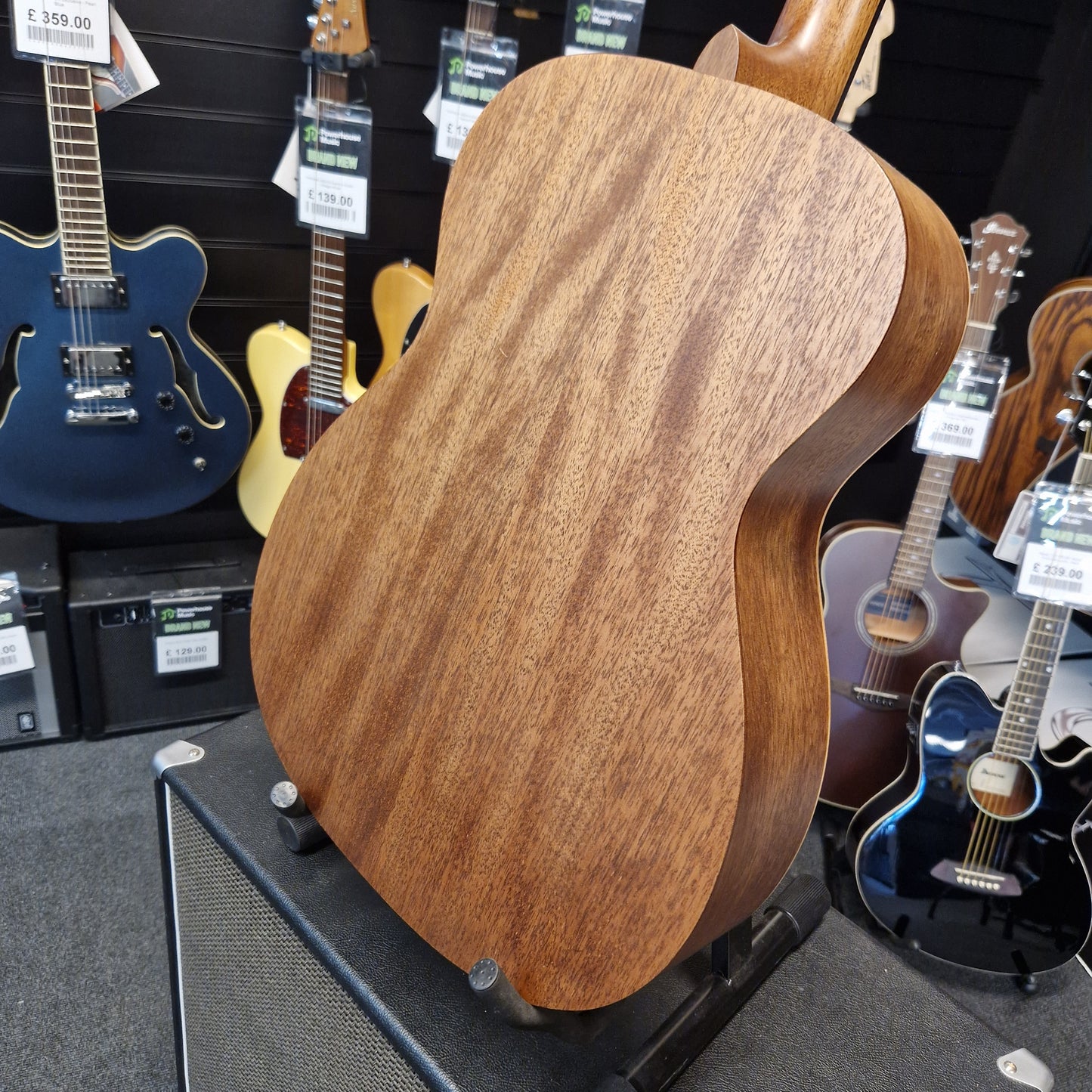 Pre-Owned Sigma 000ME L Electro-Acoustic Left-Handed - Natural
