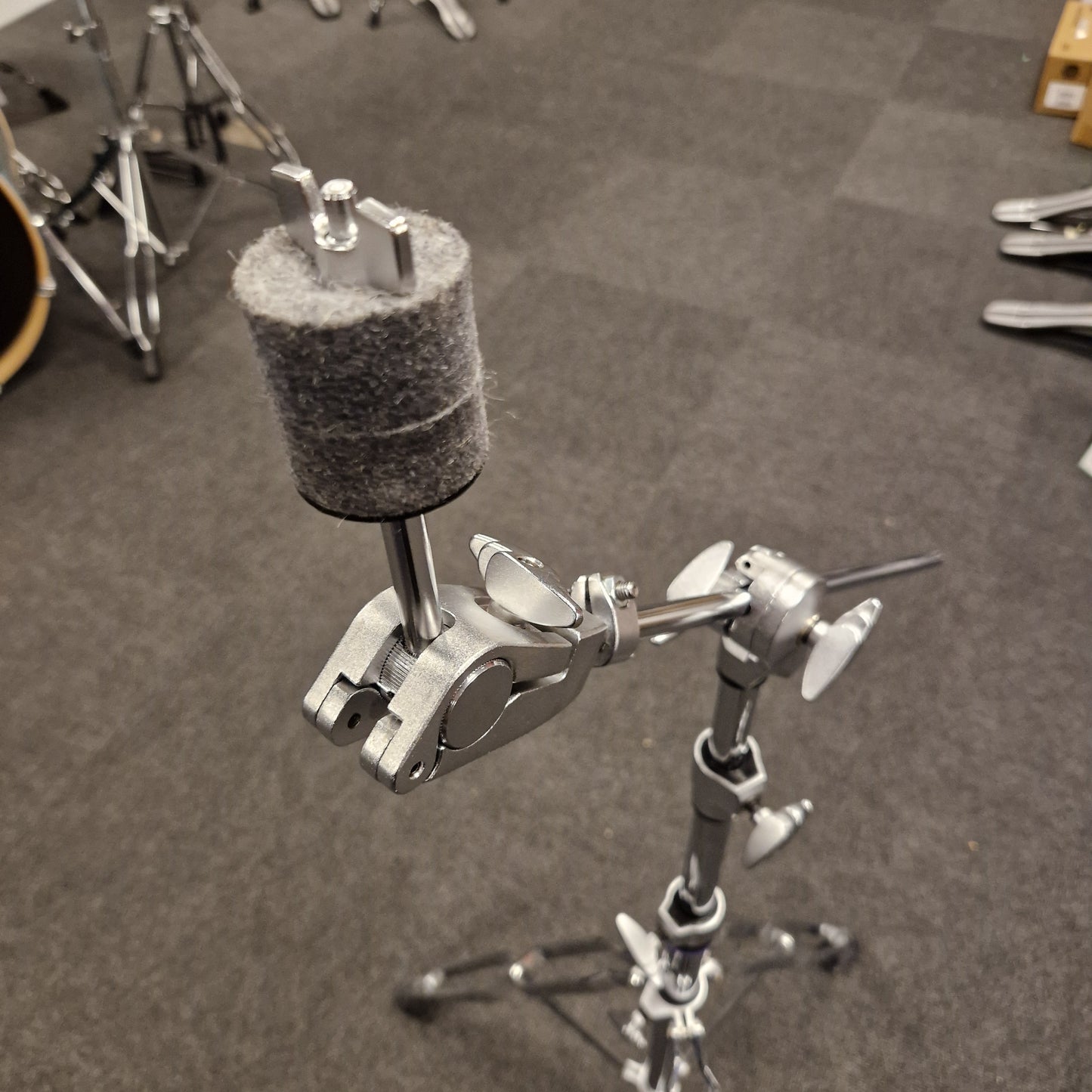 Pre-Owned Yamaha Close-up of a drum cymbal stand with a gray background