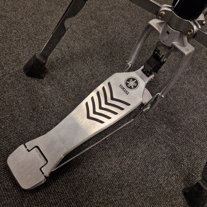Pre-Owned Yamaha Yamaha pedal on a dark textured surface
