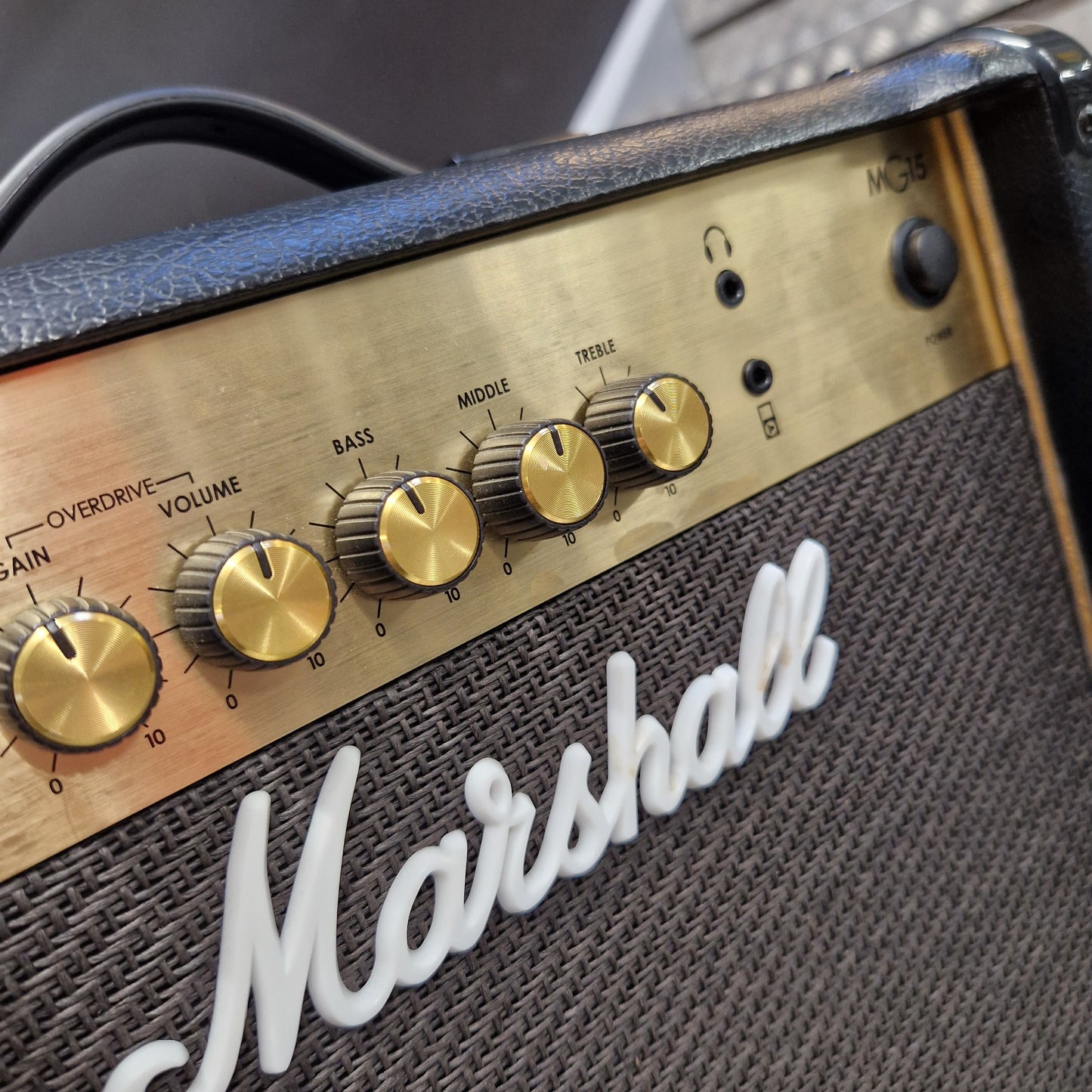 Pre-Owned Marshall MG15 Combo Guitar Amp Close Far Right