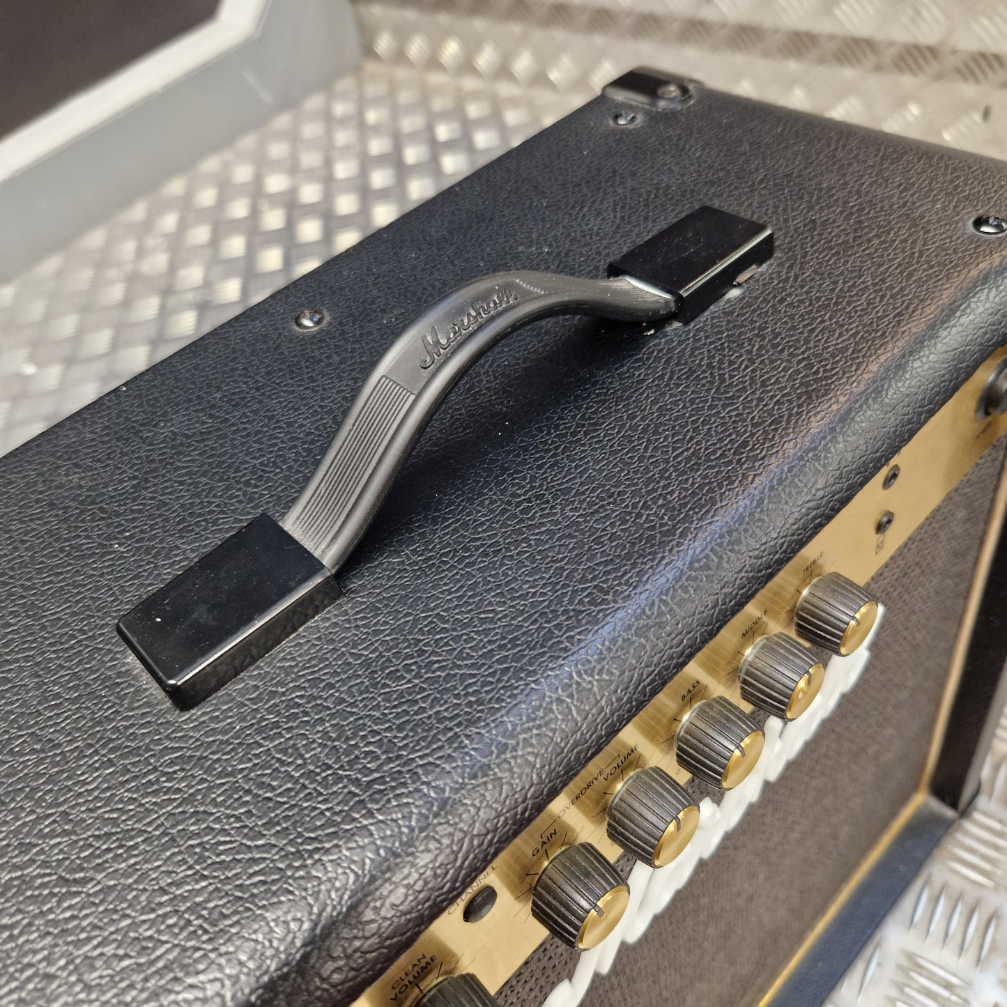 Pre-Owned Marshall MG15 Combo Guitar Amp Handle