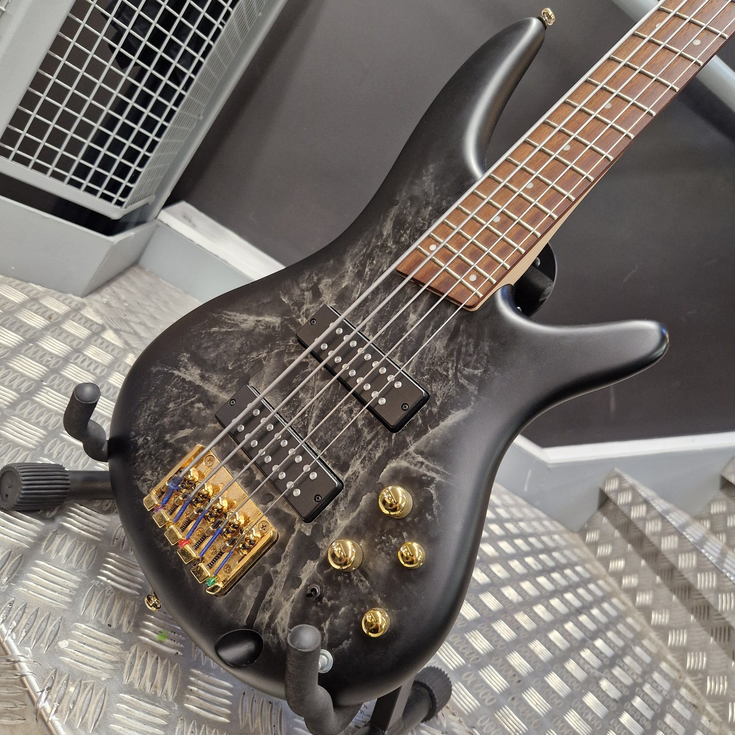 Pre-Owned Ibanez SR305EDX-BZM 5-String Bass - Black Ice Frozen Matte Close 1