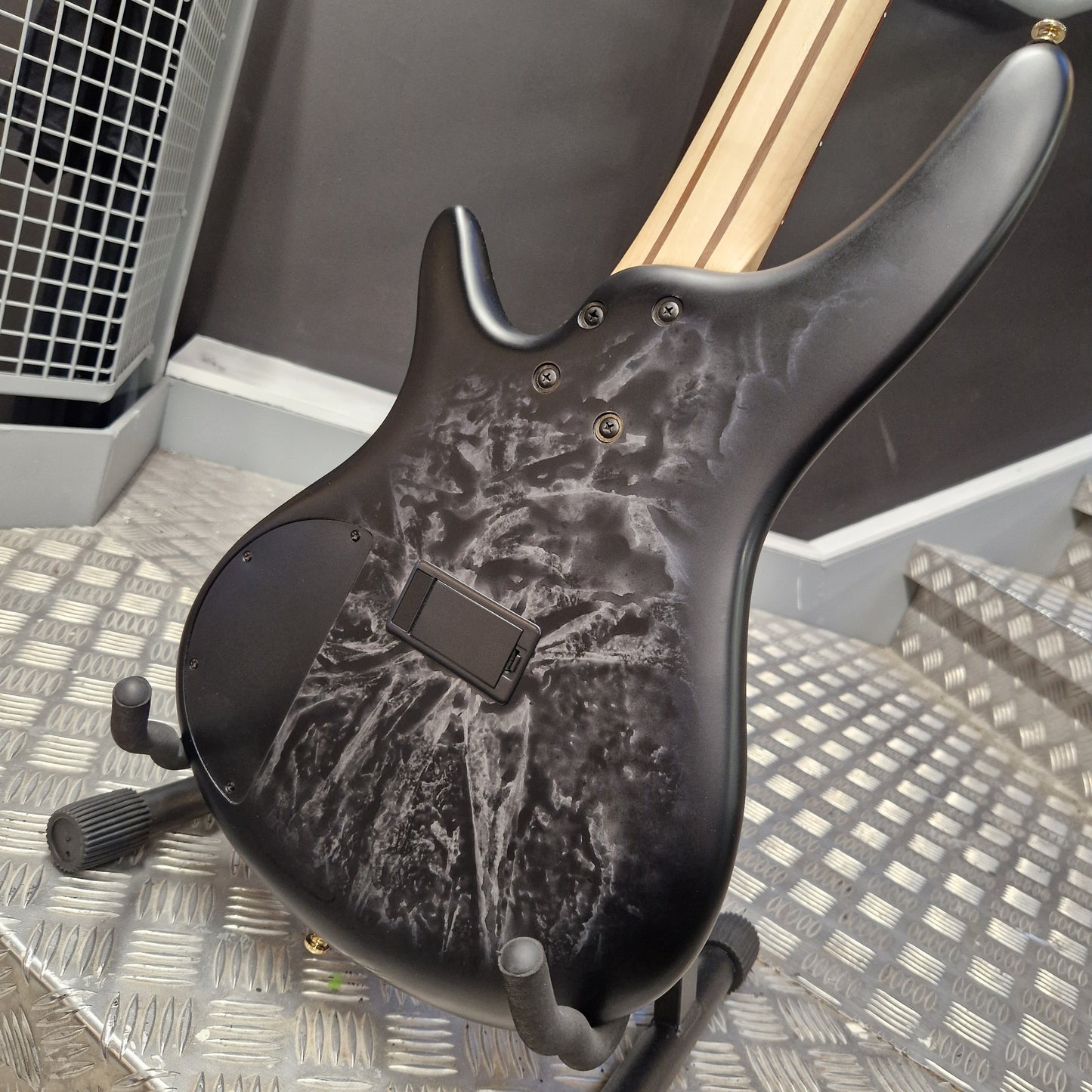 Pre-Owned Ibanez SR305EDX-BZM 5-String Bass - Black Ice Frozen Matte Back Close
