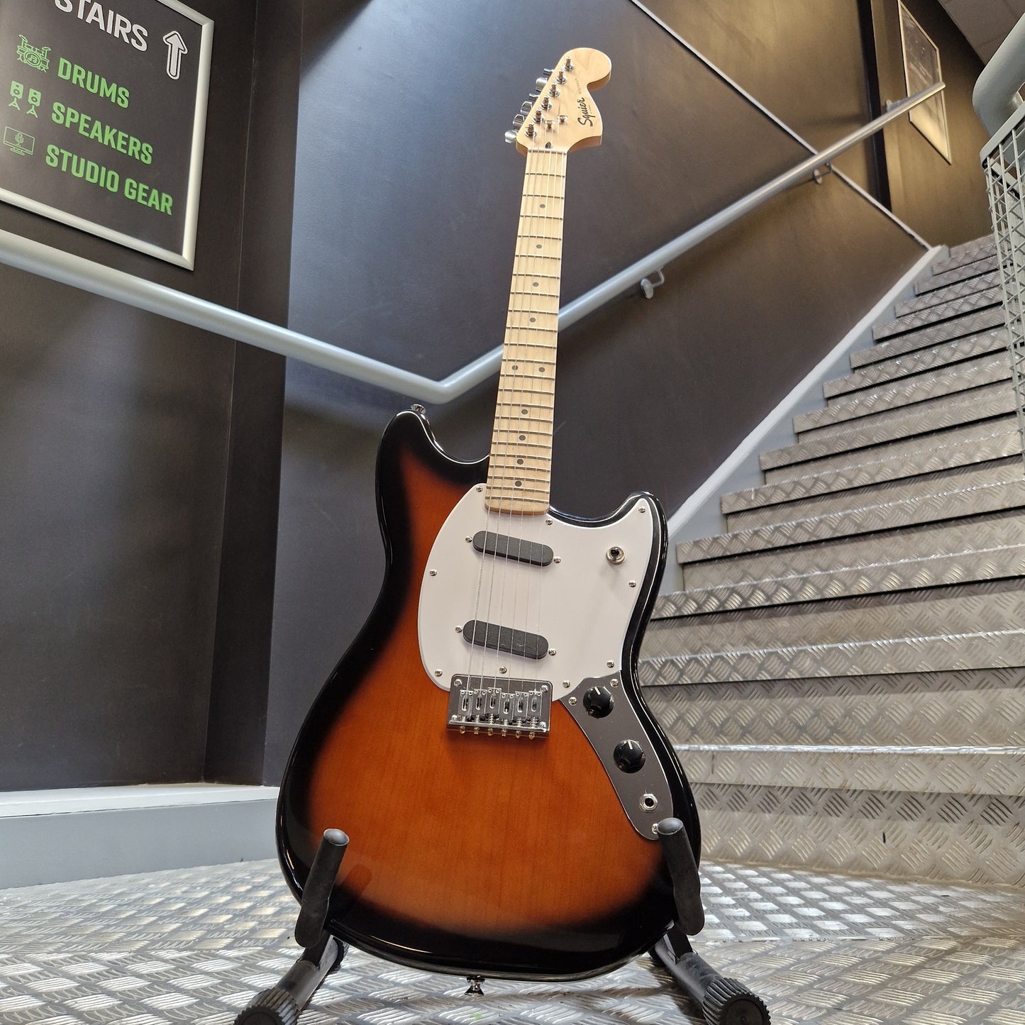 Pre-Owned Squier Sonic Mustang - 2-Colour Sunburst