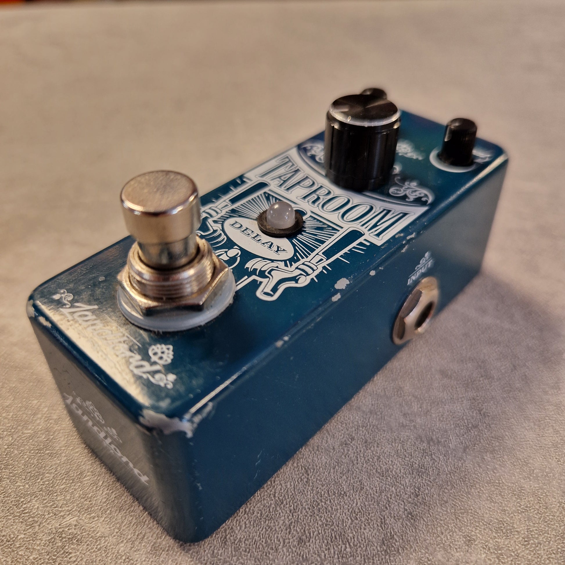 landlord pedals Pre-Owned Landlord Taproom Delay Pedal – Powerhouse Music