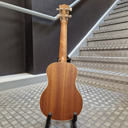 Pre-Owned Halona HUKT-25 Ukulele w/ Gig bag Back
