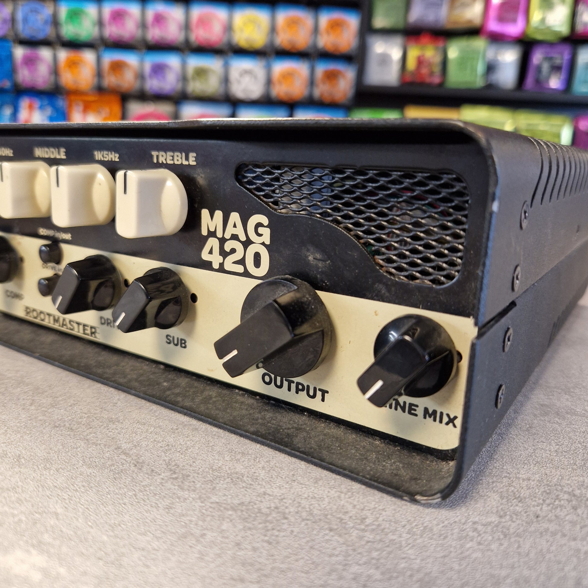 Pre-Owned Ashdown Rootmaster MAG 420 Bass Head Close Right
