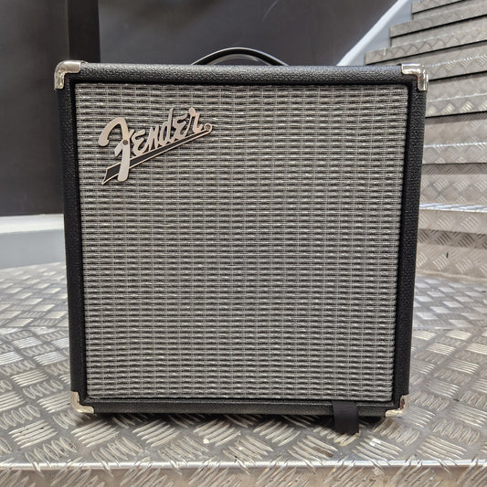 Pre-Owned Fender Rumble 15 Bass Combo