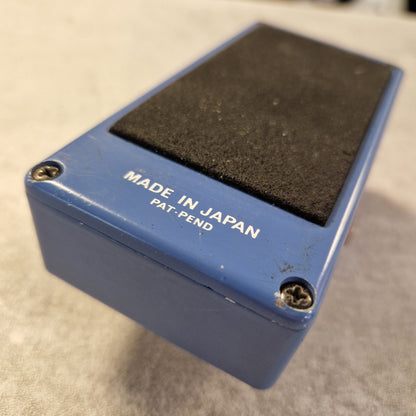Pre-Owned Ibanez PT-999 Blue pedal with black footpad labeled 'Made in Japan' on a light background