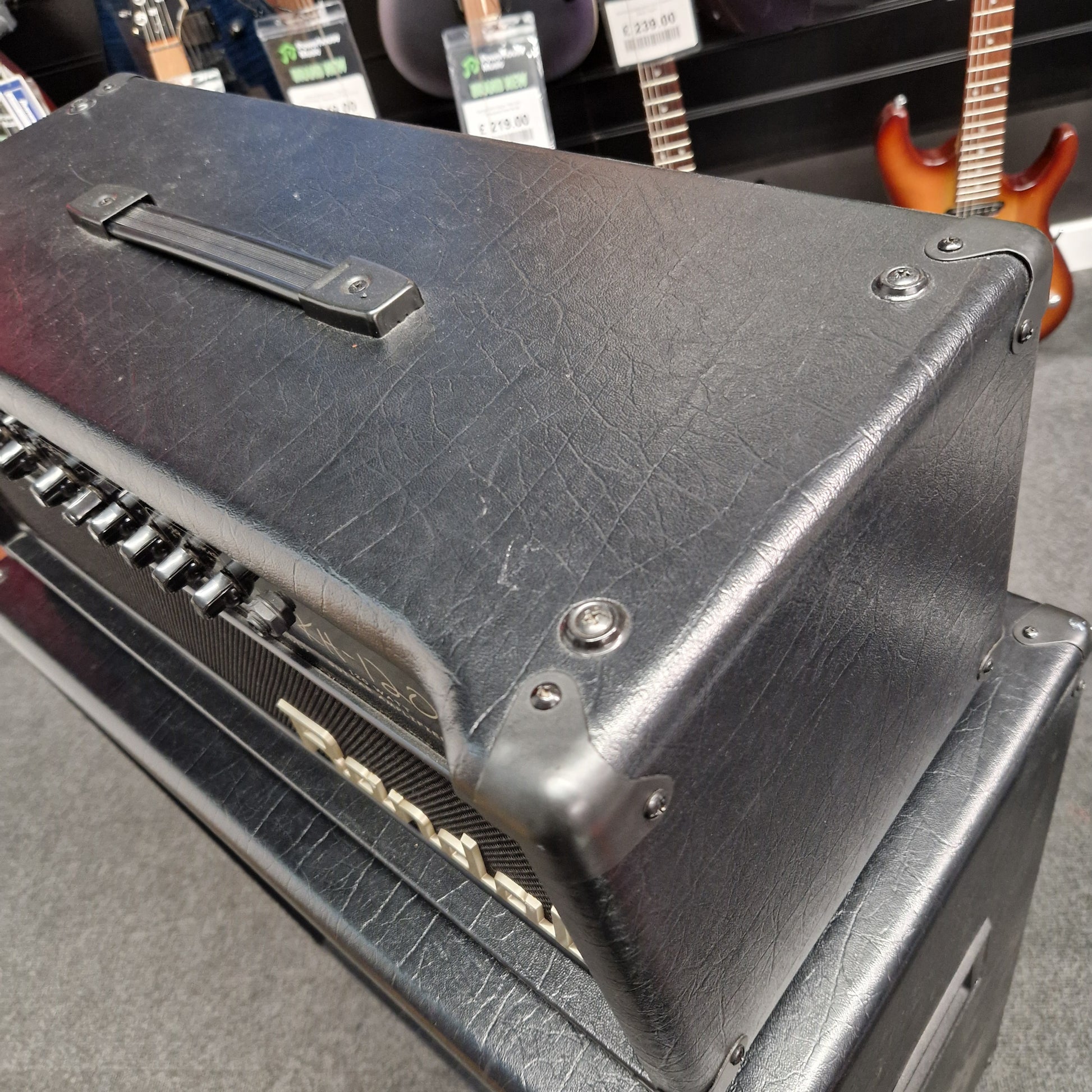 Pre-Owned Randall KH-120 Close-up of a guitar amplifier with a blurred background
