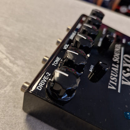 Pre-Owned Truetone VSXO Close-up of a guitar pedal with 'Vissual Sound' branding on a neutral background