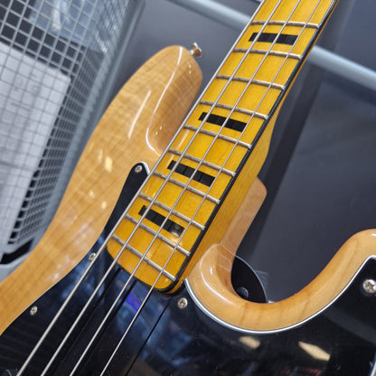 Pre-Owned Squier  close up of fretboard