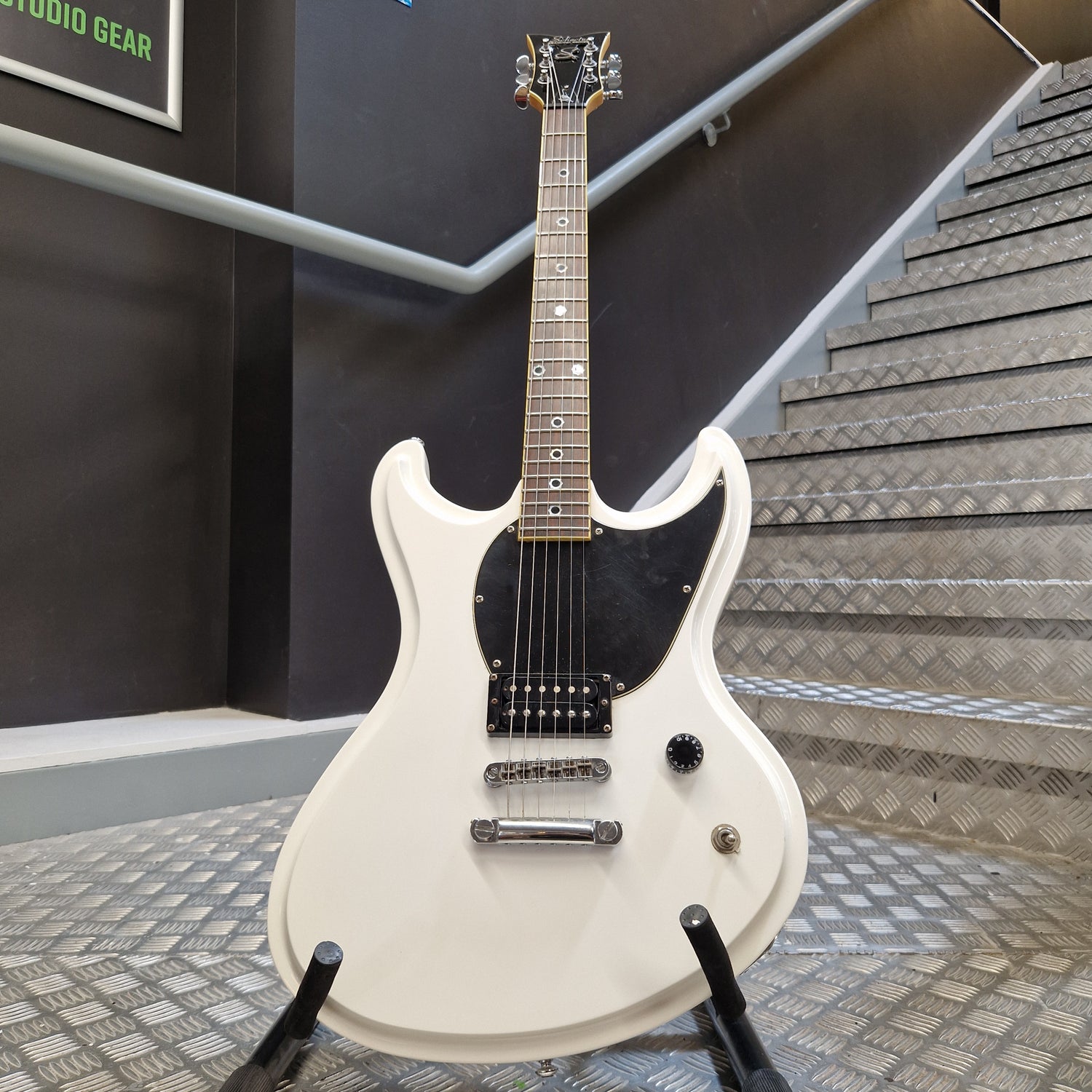 Pre-Owned Schecter Shaun Morgan Signature Electric - White
