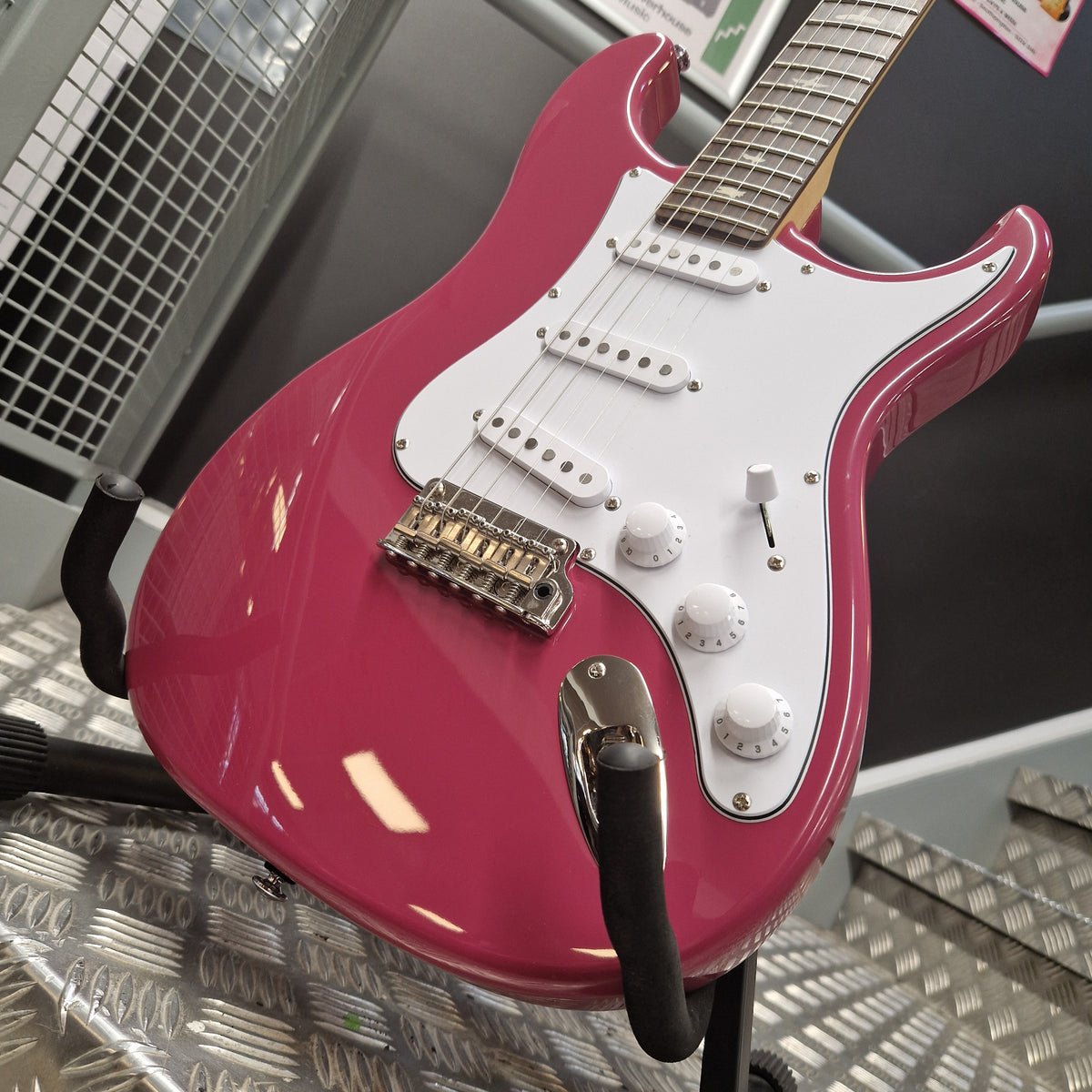 Pre-Owned PRS SE Silver Sky John Mayer Signature Electric - Dragonfruit w/ Gig Bag