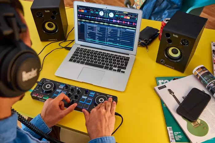 Hercules DJ Speakers - Monitor 32
