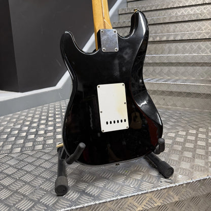 Pre-Owned Fender USA American Traditional Fat Stratocaster (Export Model) 1999 Electric - Black
