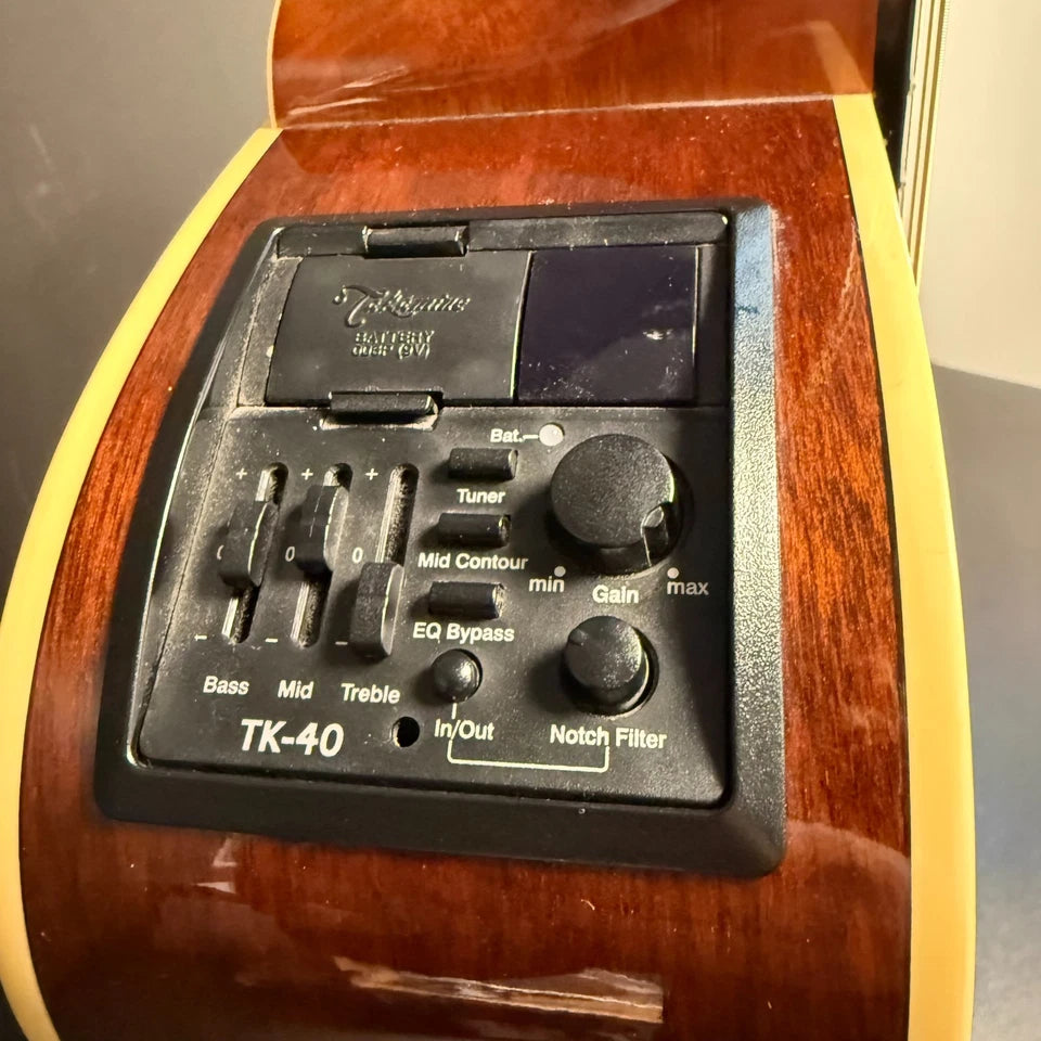 Pre-Owned Takamine EG530SC Guitar with a Pickguard Pro TK-40 pickup and control panel.